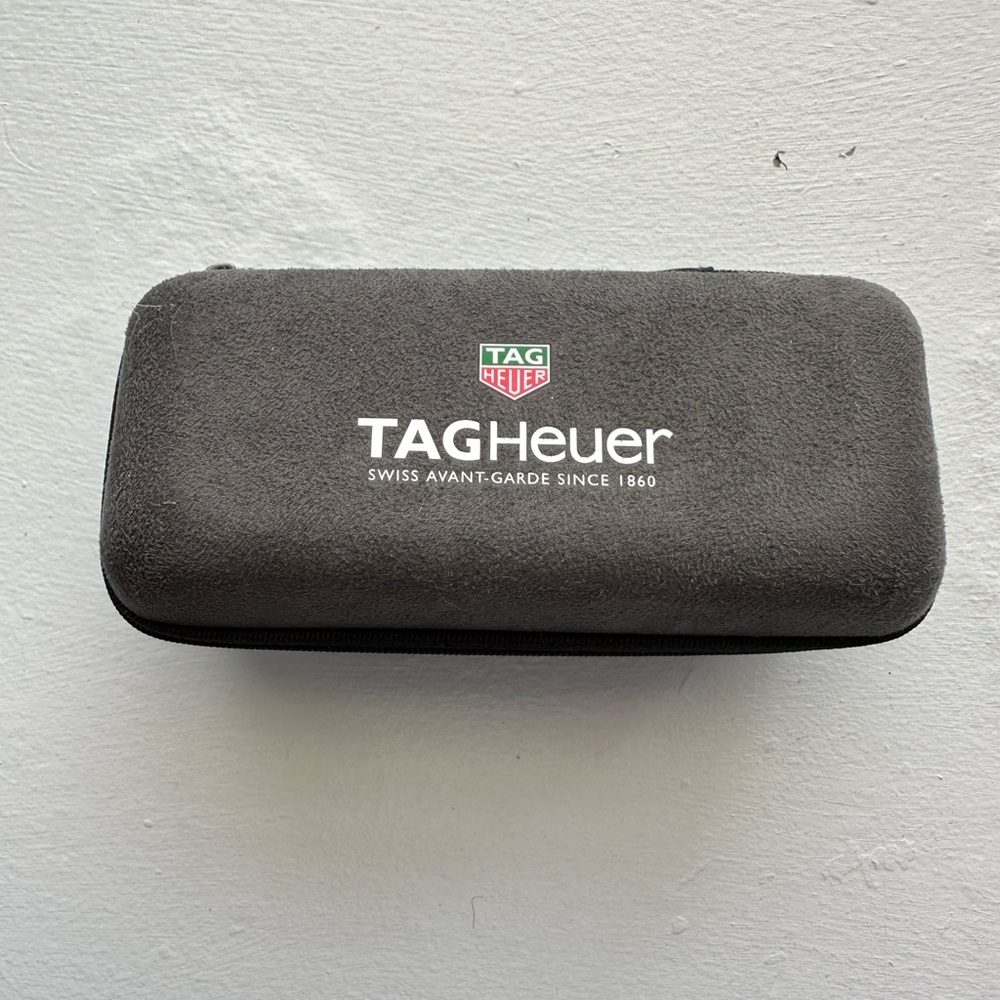 WOMANS VINTAGE TAG HEUER WATCH